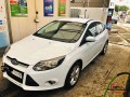 ford-focus-2011-small-0