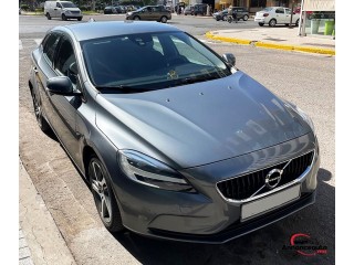 VOLVO V40 MOMENTUM - DIESEL - 2018 - 66.000 KM - TRES BON ETAT