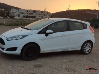 Ford Fiesta Essence Manuelle 2017 à Tanger