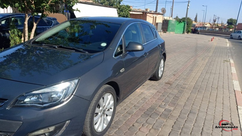 opel-astra-big-3