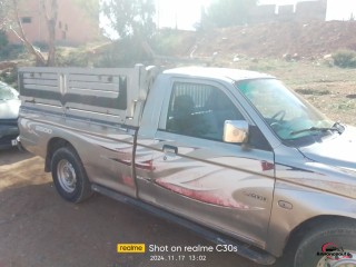 سيارة ميتشي موديل 2006 مدينة مراكش اوريكا