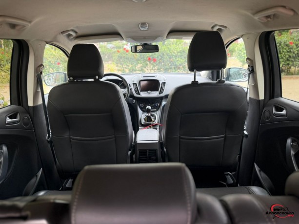 ford-kuga-2019-15-tdci-120-titanium-big-1