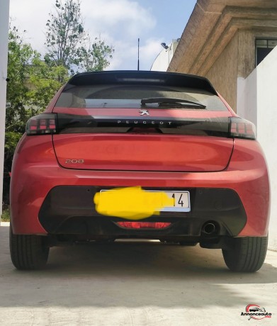 peugeot-208-gasoil-1-ere-main-11850-km-modele-2021-big-1